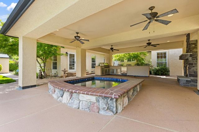 5050 Lexington Cir, Loomis, CA 95650