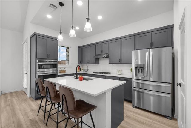 7512 Jones Drive, North Richland Hills, TX 76180