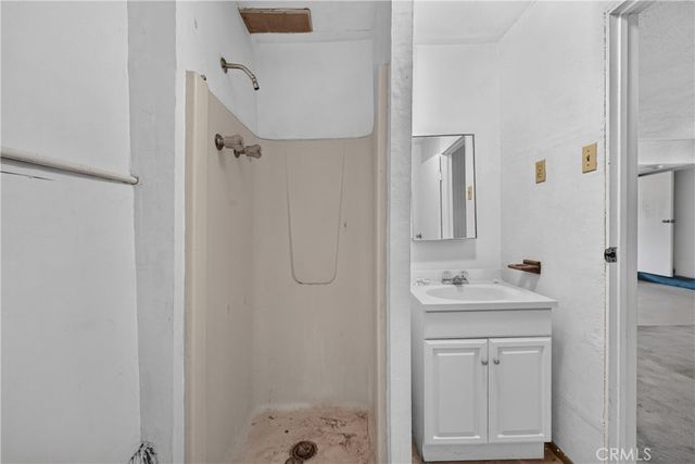 425 Blackpine, Corona, CA 92879