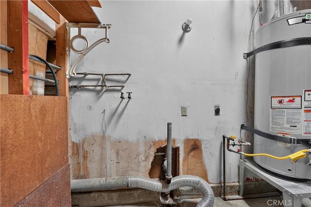 425 Blackpine, Corona, CA 92879