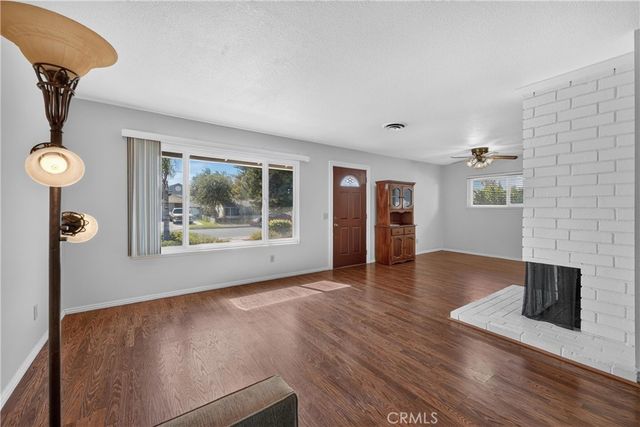 425 Blackpine, Corona, CA 92879
