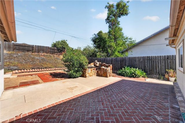 425 Blackpine, Corona, CA 92879
