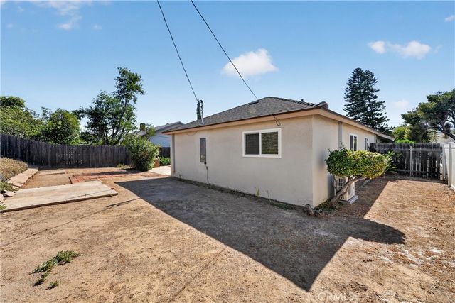 425 Blackpine, Corona, CA 92879