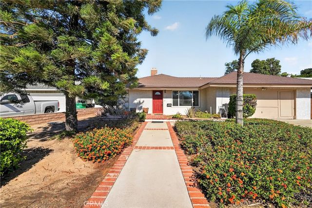 425 Blackpine, Corona, CA 92879