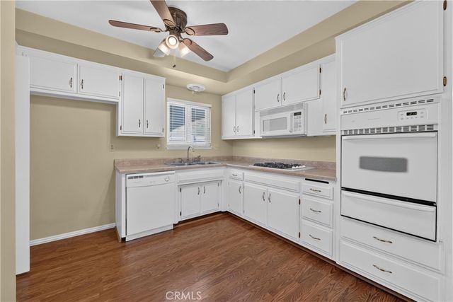 425 Blackpine, Corona, CA 92879