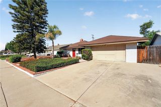 425 Blackpine, Corona, CA 92879