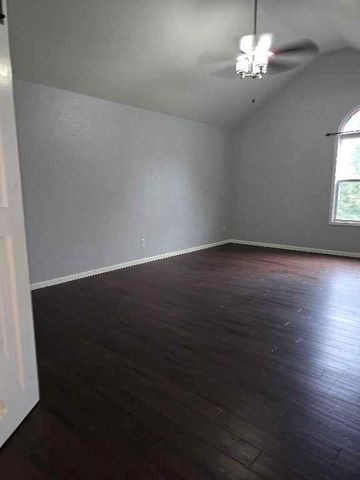 2408 Haversham Drive, Lawrence, KS 66049
