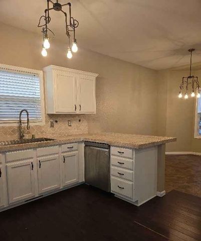 2408 Haversham Drive, Lawrence, KS 66049