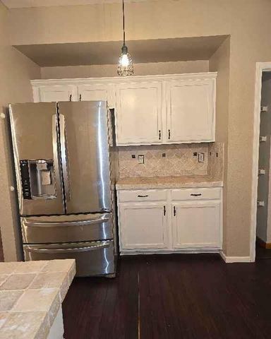 2408 Haversham Drive, Lawrence, KS 66049