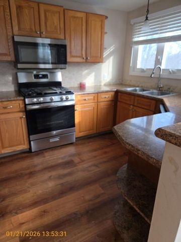 38 Stone Trail D, North Providence, RI 02904