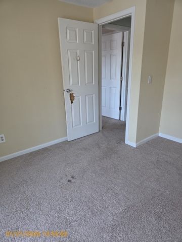 38 Stone Trail D, North Providence, RI 02904