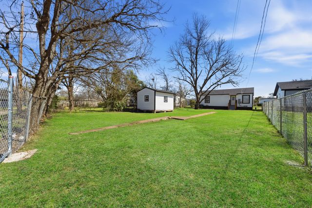 2605 Mitchell Avenue, Waco, TX 76708