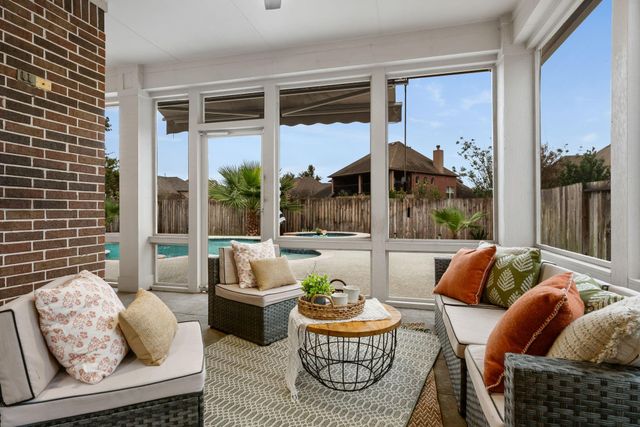 307 Arbor Ridge Lane, Conroe, TX 77384