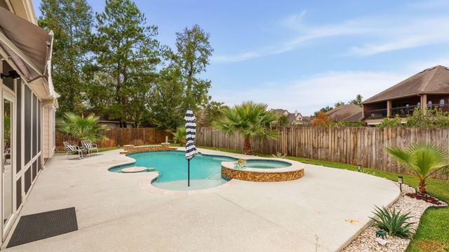 307 Arbor Ridge Lane, Conroe, TX 77384