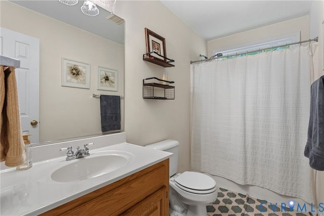 12419 Buffalo Nickel Dr, Midlothian, VA 23112