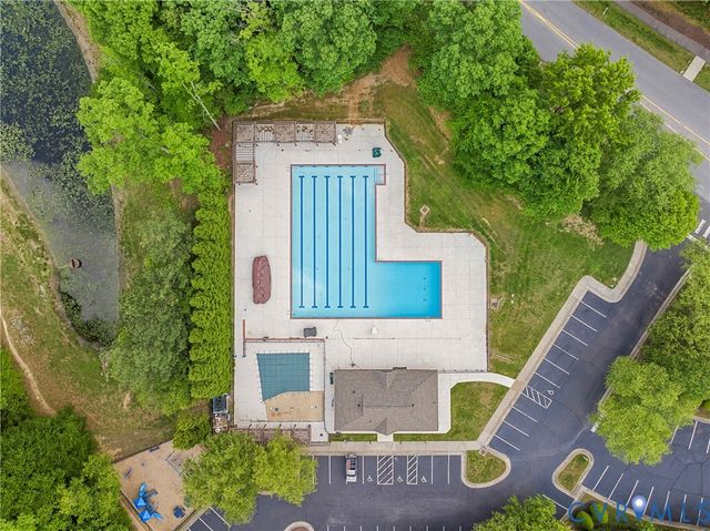 12419 Buffalo Nickel Dr, Midlothian, VA 23112