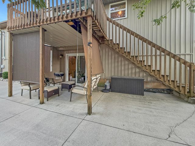 1185 W Grayrock Drive, Springfield, MO 65810