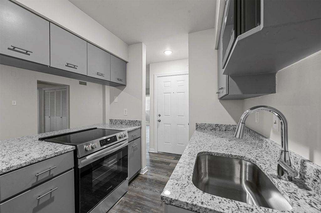 8110 Skillman Street 1056, Dallas, TX 75231