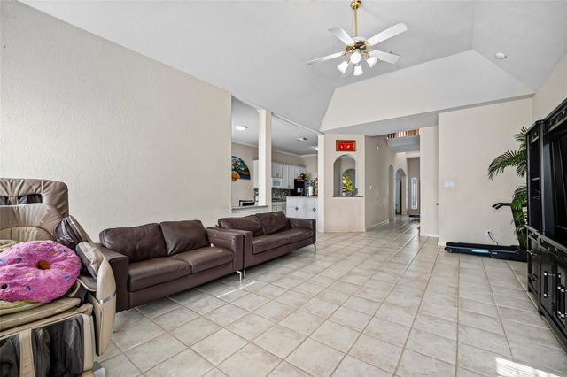 10102 Lizette Court, Houston, TX 77075