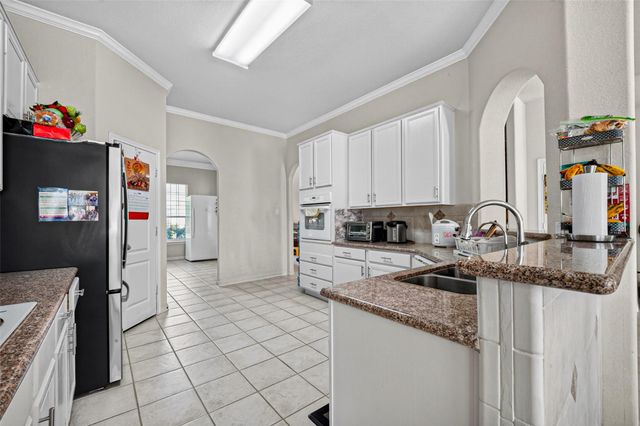 10102 Lizette Court, Houston, TX 77075