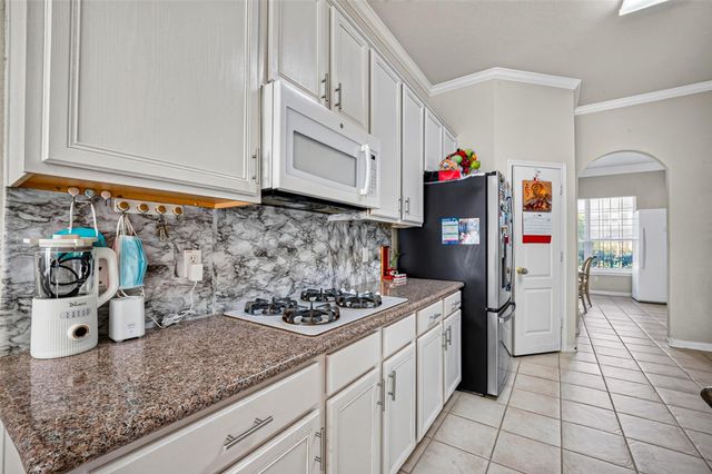 10102 Lizette Court, Houston, TX 77075