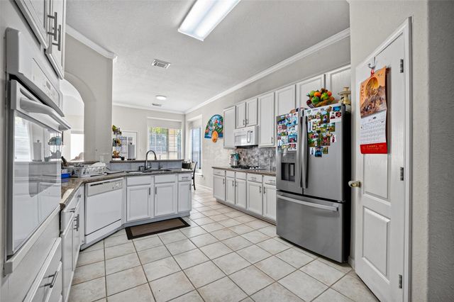 10102 Lizette Court, Houston, TX 77075