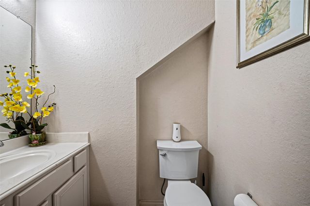 10102 Lizette Court, Houston, TX 77075