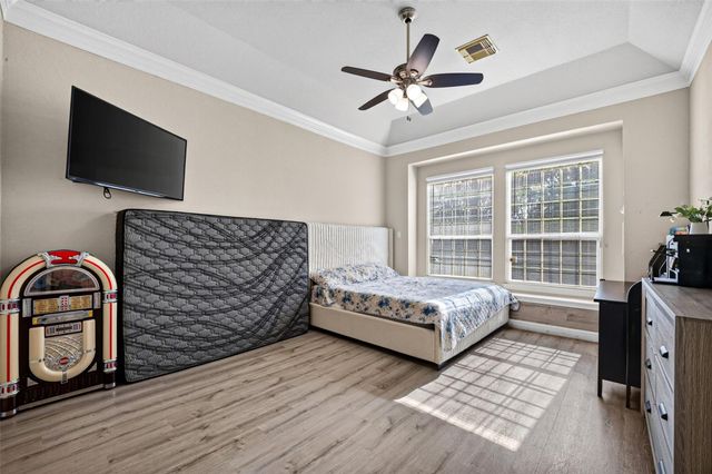 10102 Lizette Court, Houston, TX 77075