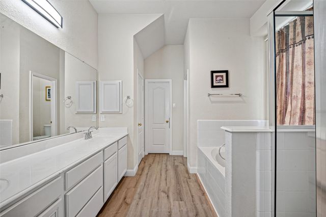 10102 Lizette Court, Houston, TX 77075