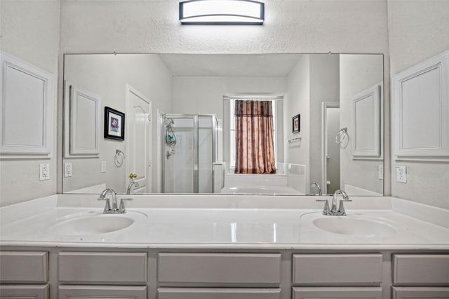 10102 Lizette Court, Houston, TX 77075