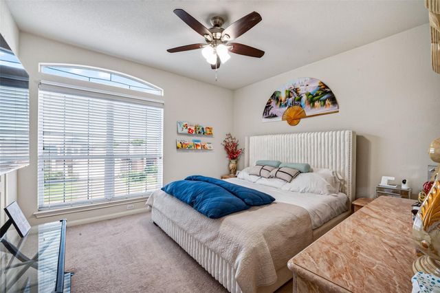10102 Lizette Court, Houston, TX 77075