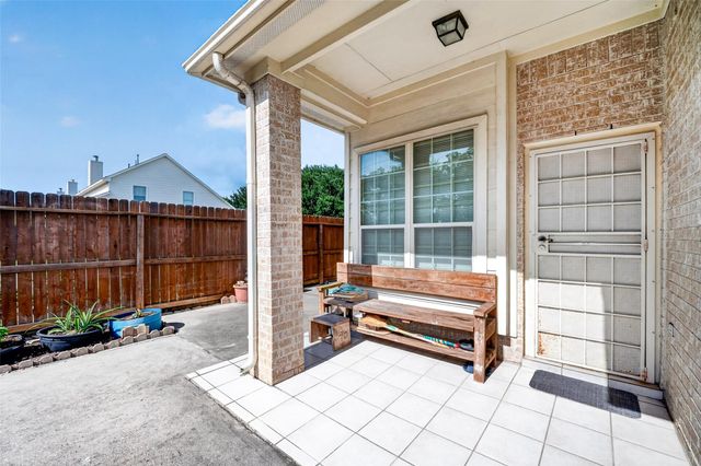 10102 Lizette Court, Houston, TX 77075