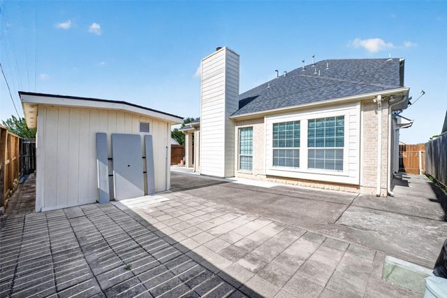 10102 Lizette Court, Houston, TX 77075
