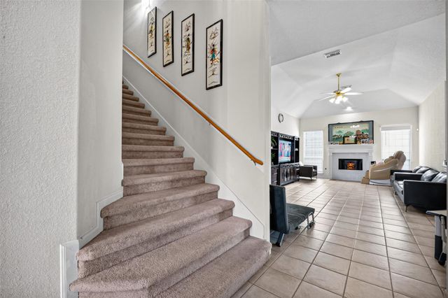 10102 Lizette Court, Houston, TX 77075