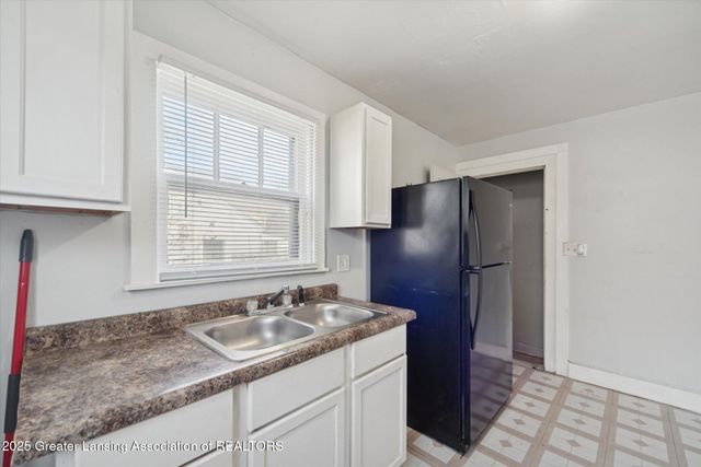 2001 S Martin Luther King Jr Boulevard, Lansing, MI 48910