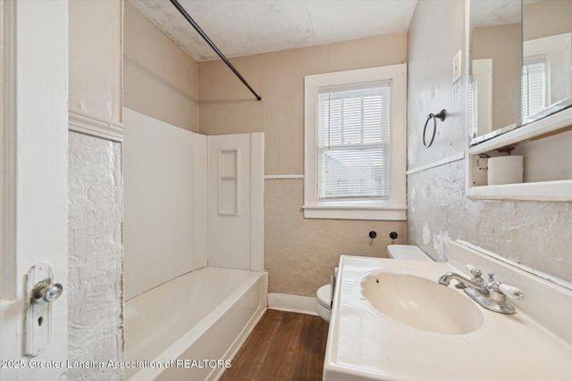 2001 S Martin Luther King Jr Boulevard, Lansing, MI 48910