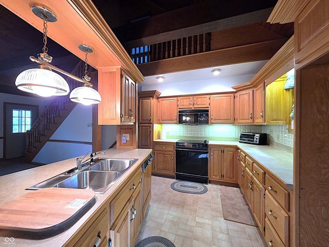 4906 E State Road 144, Mooresville, IN 46158