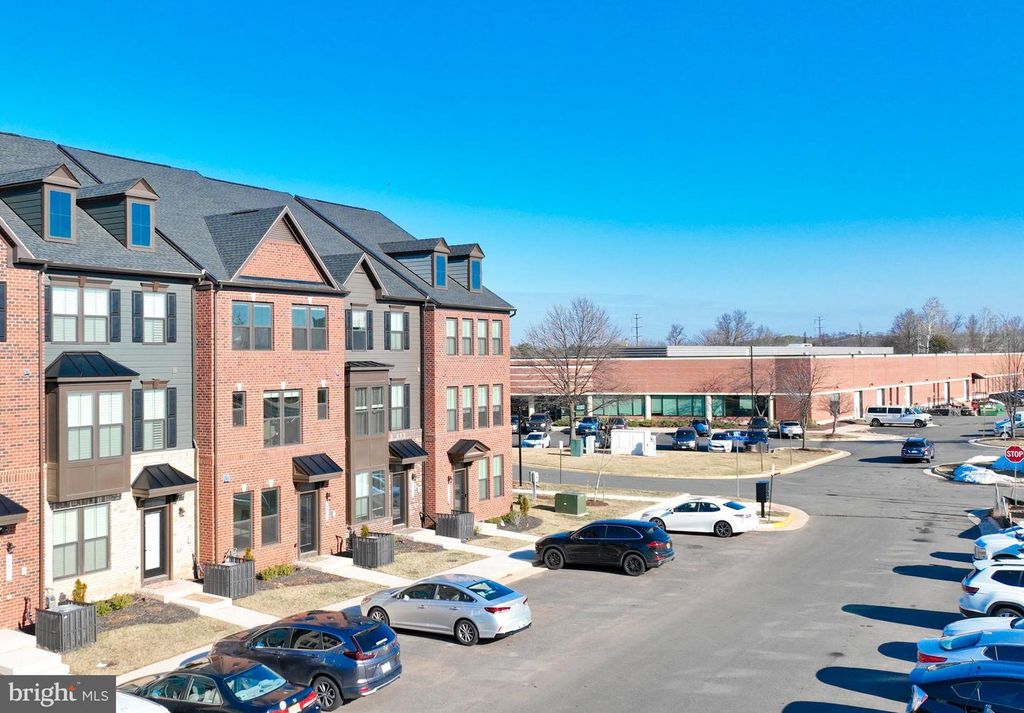 4456 SULFORD TER, Chantilly, VA 20151