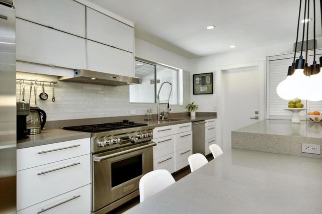 1145 Saxon Way, Menlo Park, CA 94025