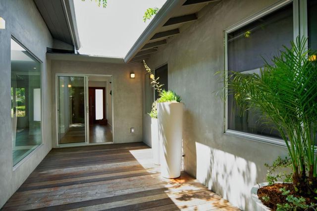 1145 Saxon Way, Menlo Park, CA 94025