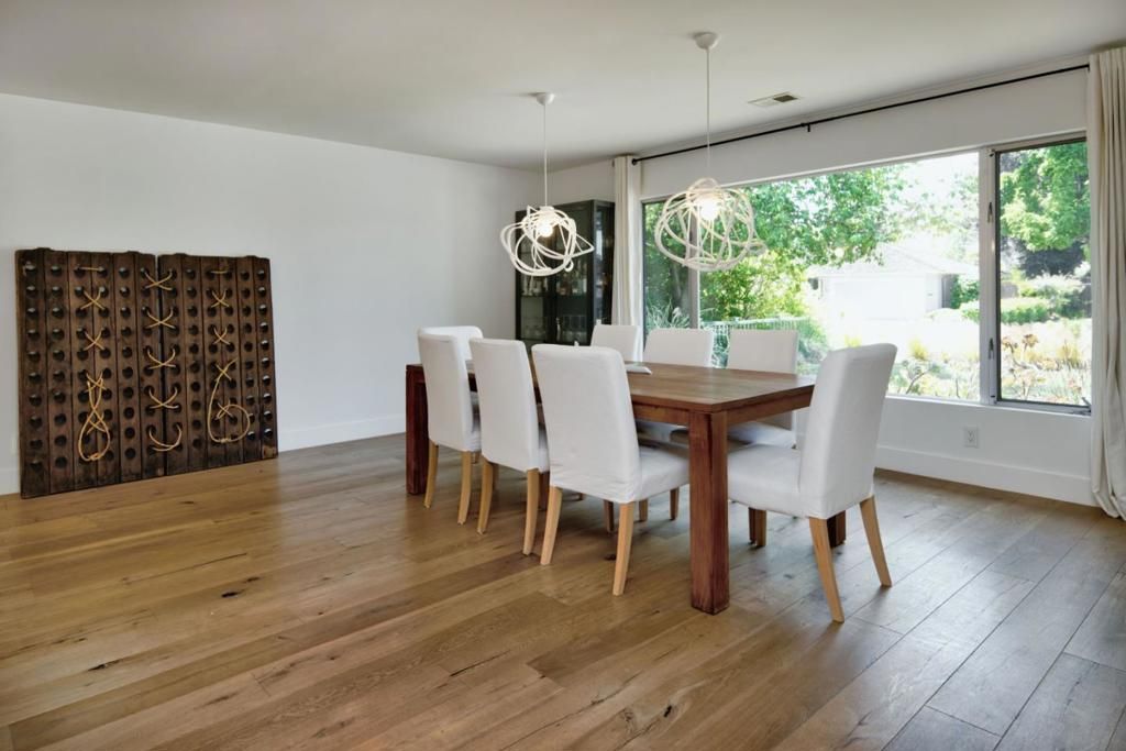 Image 15 of property listing at 1145 Saxon Way, Menlo Park, CA 94025