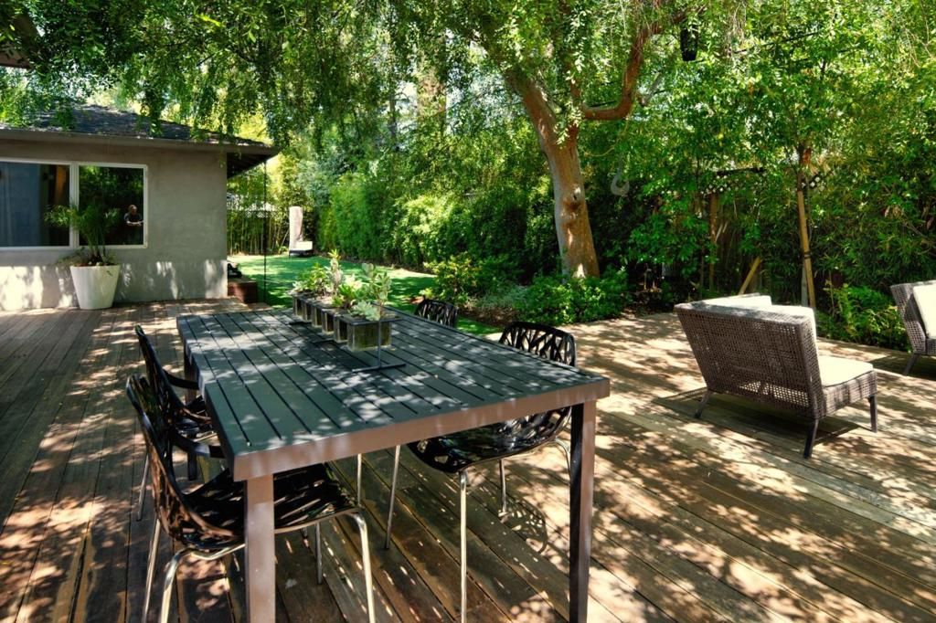 Image 40 of property listing at 1145 Saxon Way, Menlo Park, CA 94025