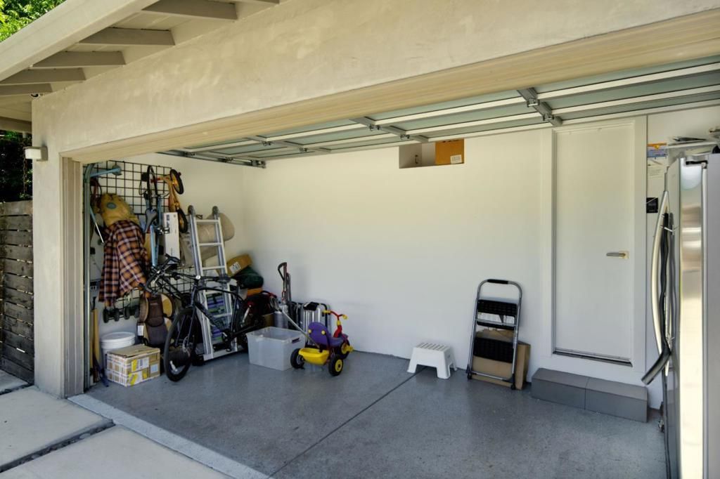 Image 51 of property listing at 1145 Saxon Way, Menlo Park, CA 94025