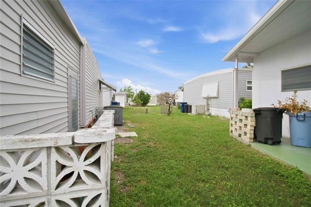 5316 CHATEAU LANE, Bradenton, FL 34207