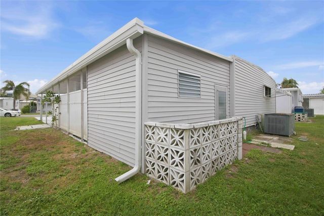 5316 CHATEAU LANE, Bradenton, FL 34207