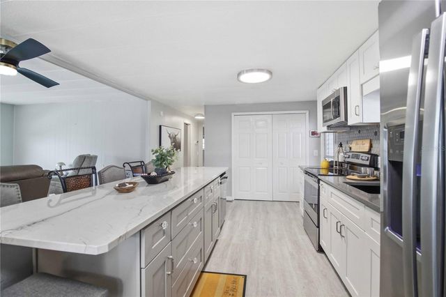 5316 CHATEAU LANE, Bradenton, FL 34207