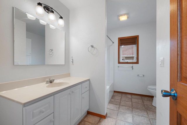 33 N ASHLAND AVENUE, Sturgeon Bay, WI 54235