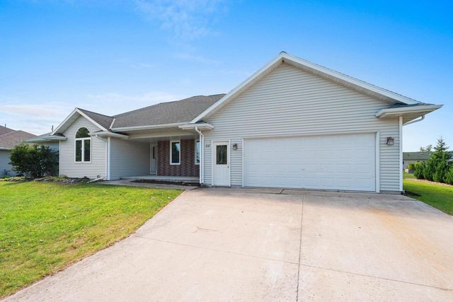 33 N ASHLAND AVENUE, Sturgeon Bay, WI 54235