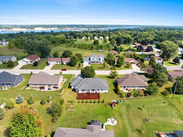 33 N ASHLAND AVENUE, Sturgeon Bay, WI 54235