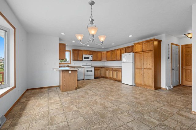 33 N ASHLAND AVENUE, Sturgeon Bay, WI 54235